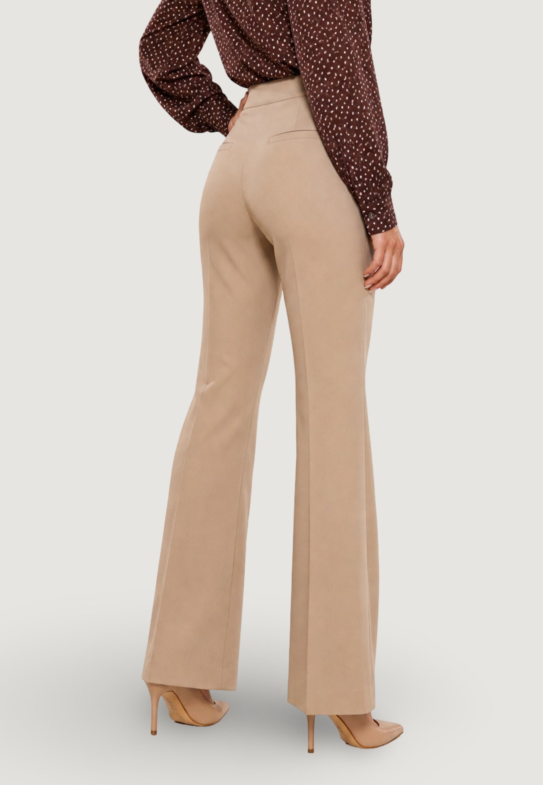 Pantaloni Svasati