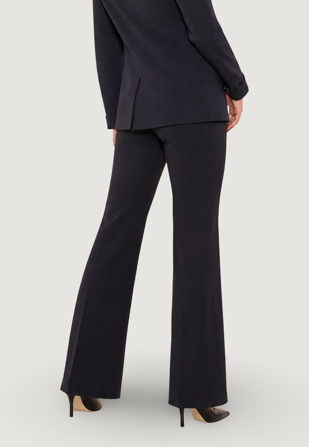 Pantaloni Svasati