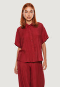 CAMICIA CRINKLE CON MANICA CORTA E FONDO STONDATO