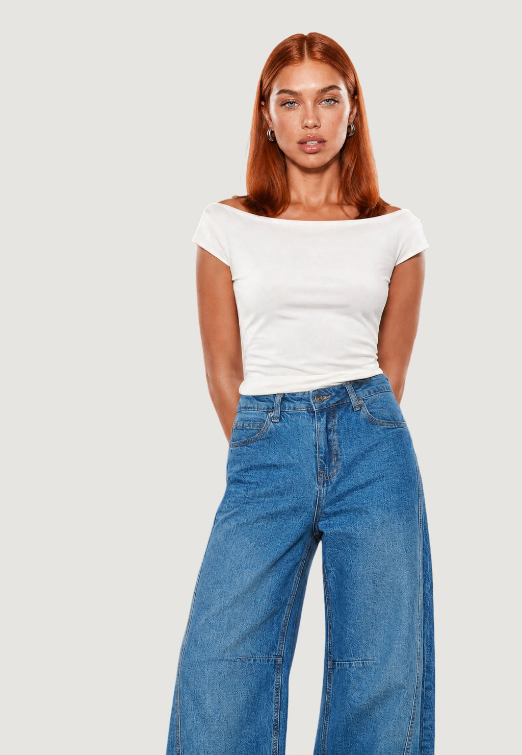 TOP CON SCOLLO DIETRO