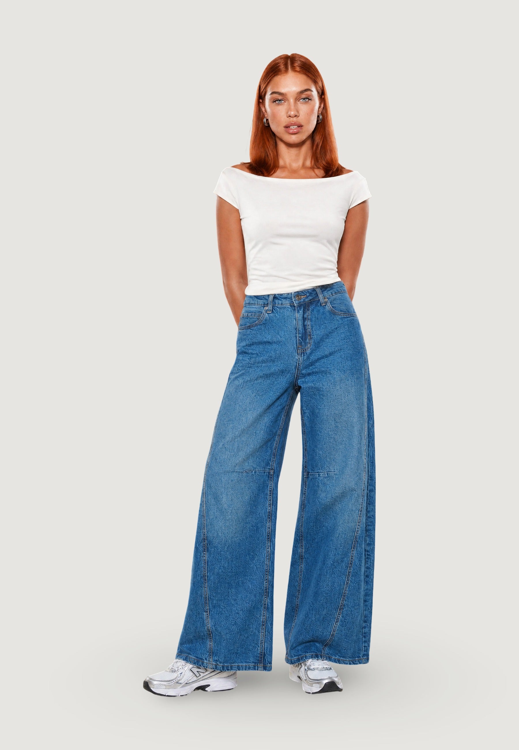 TOP CON SCOLLO DIETRO