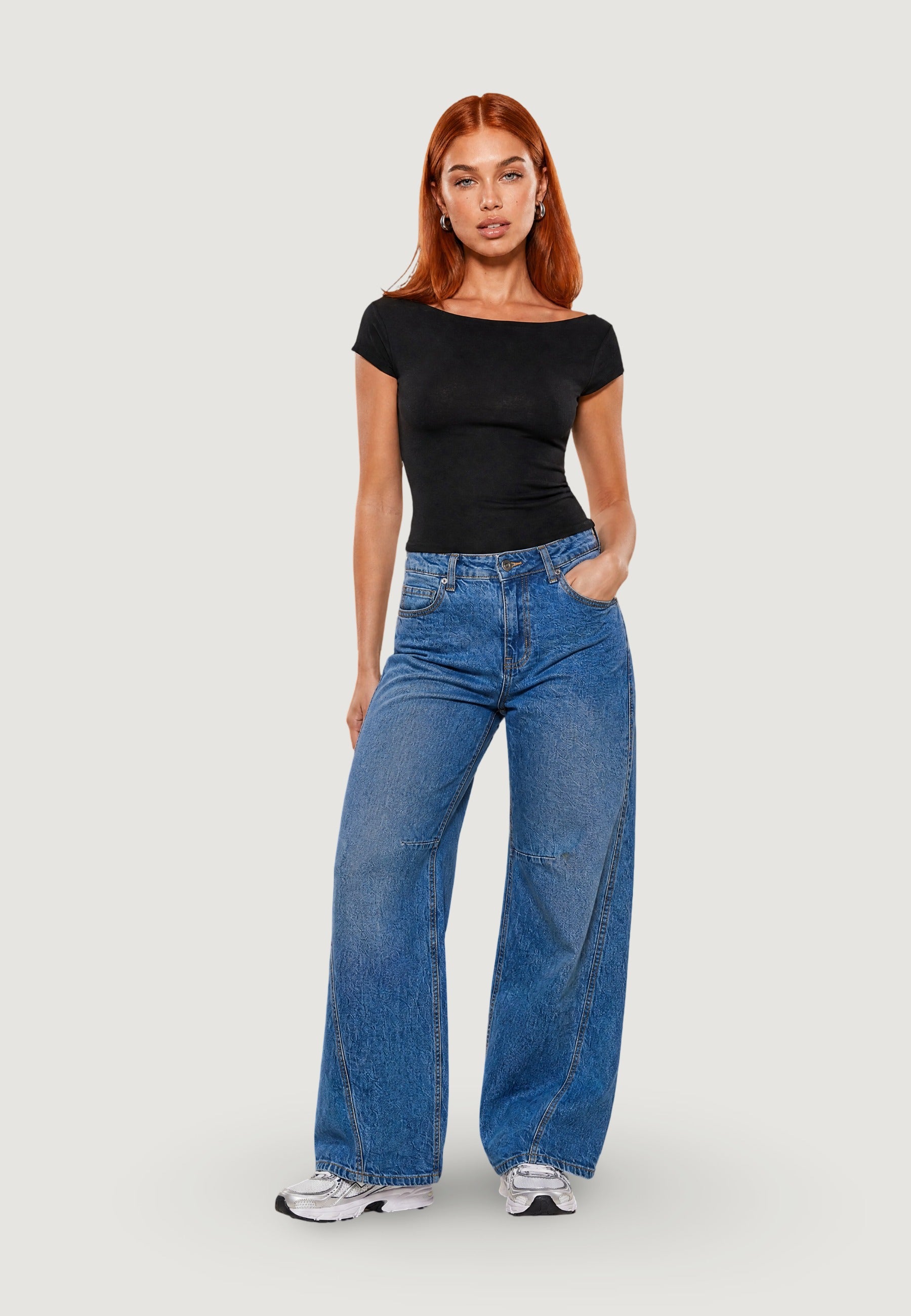 TOP CON SCOLLO DIETRO