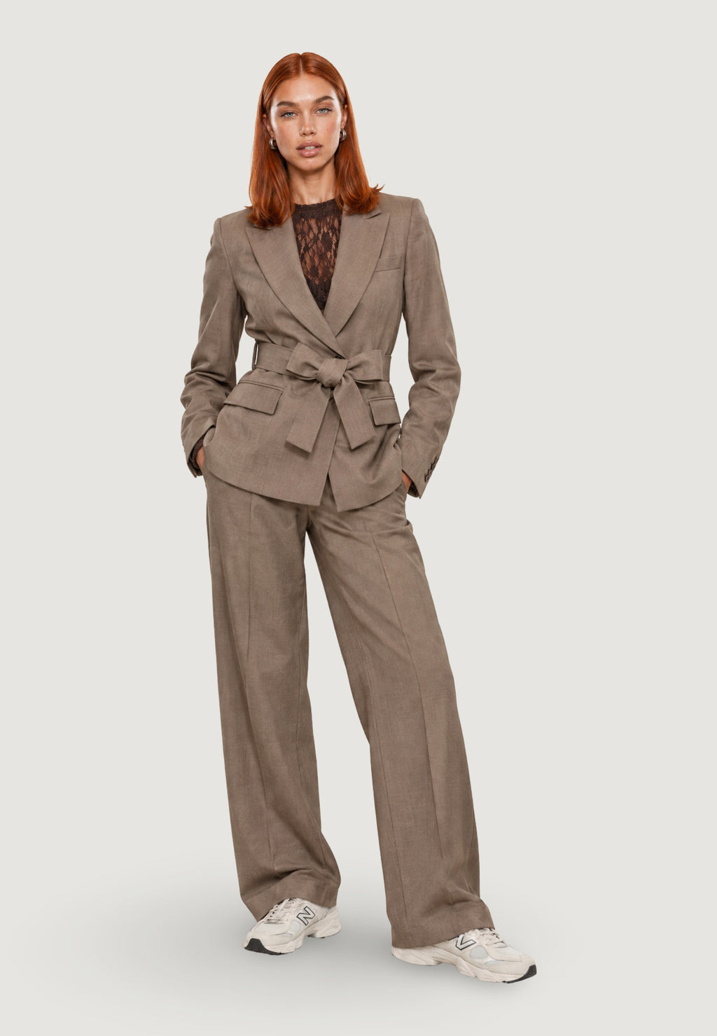 DIAMANTE BELTED BLAZER