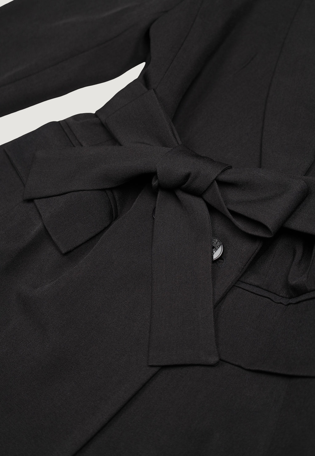 DIAMANTE BELTED BLAZER