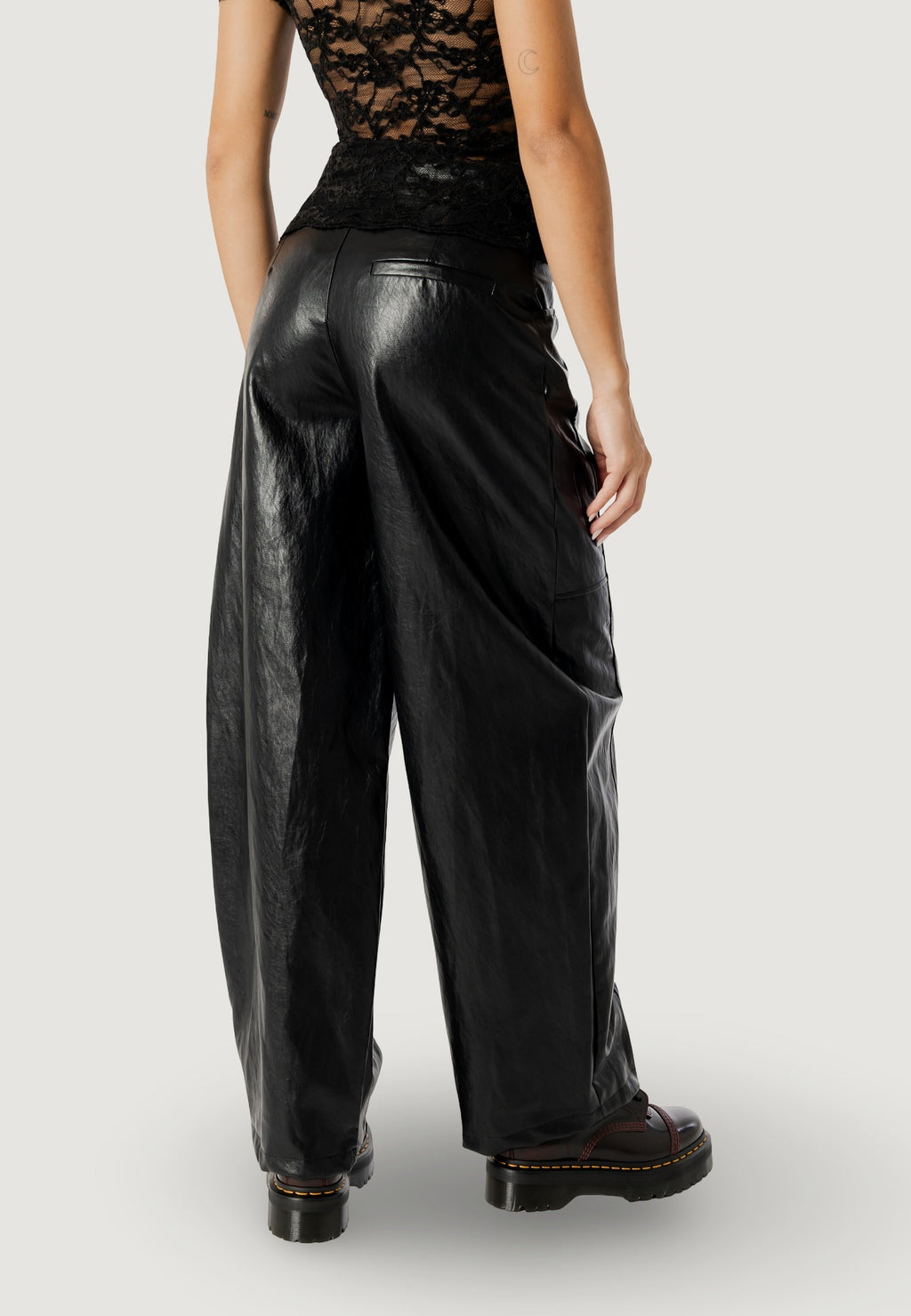 LOREDANA FAUX LEATHER BARREL