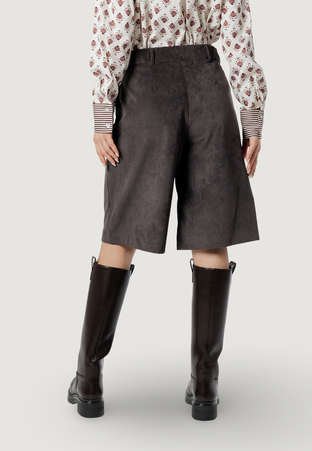 alice cord pleat shorts