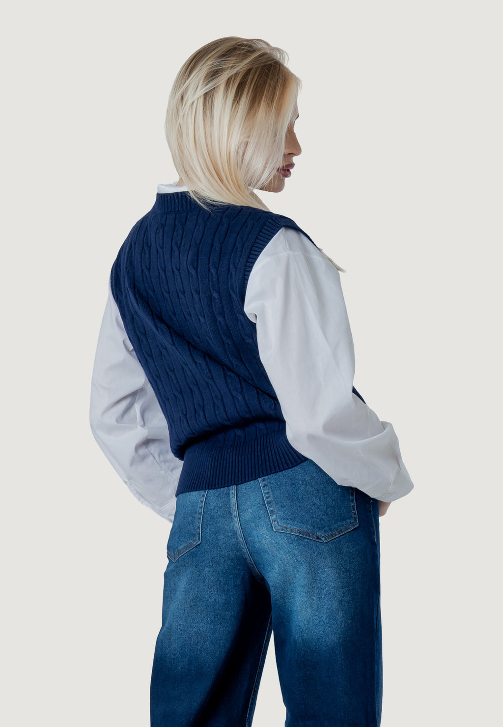 ortensia cable vest